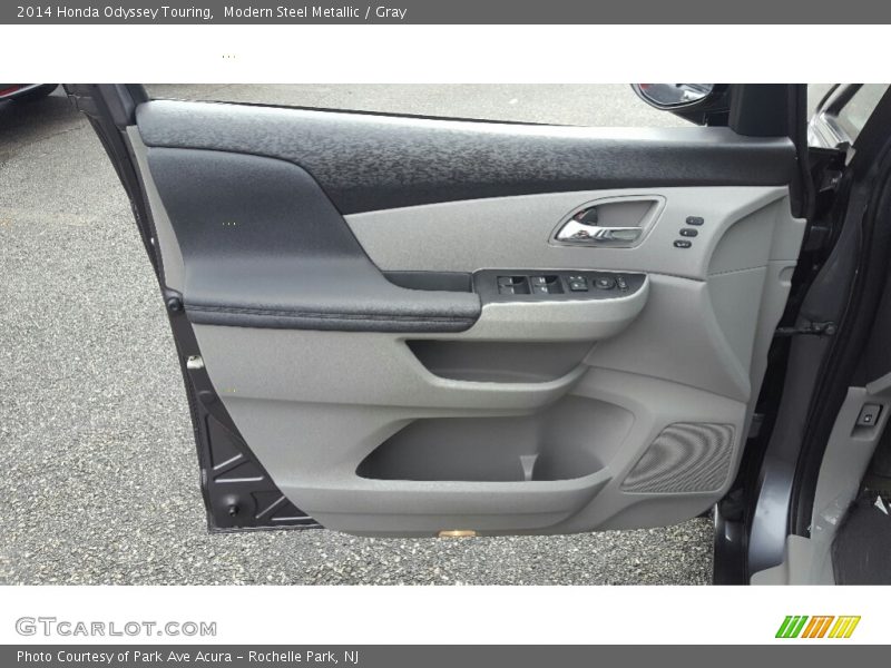 Modern Steel Metallic / Gray 2014 Honda Odyssey Touring