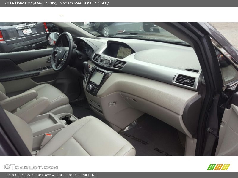 Modern Steel Metallic / Gray 2014 Honda Odyssey Touring