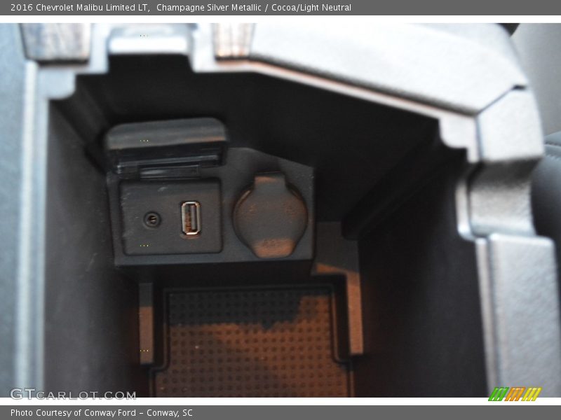 Champagne Silver Metallic / Cocoa/Light Neutral 2016 Chevrolet Malibu Limited LT