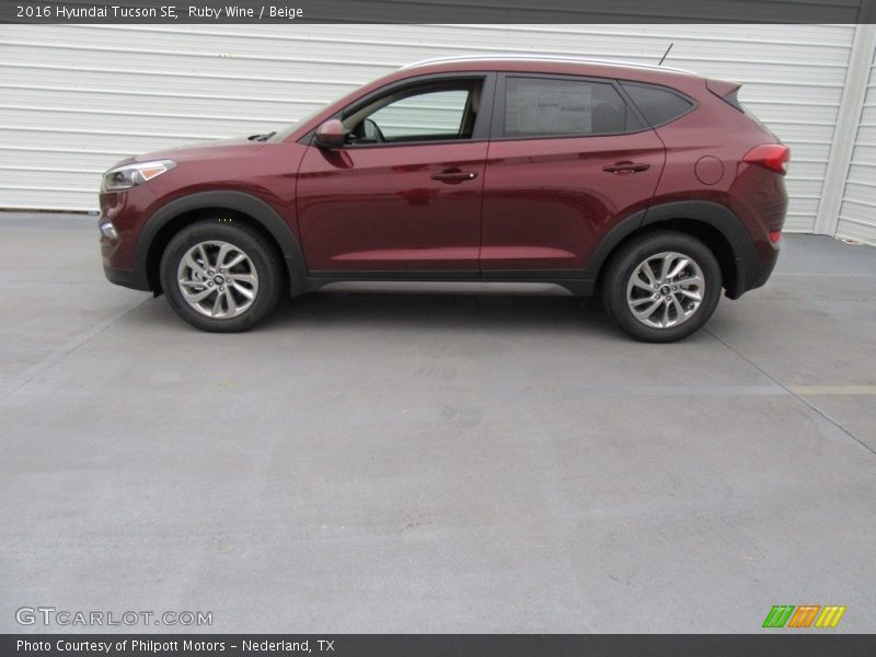 Ruby Wine / Beige 2016 Hyundai Tucson SE