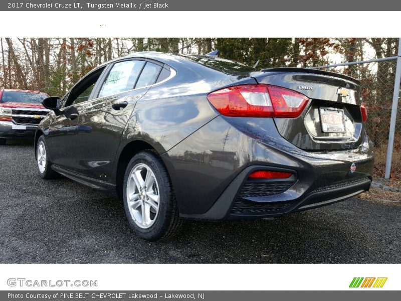 Tungsten Metallic / Jet Black 2017 Chevrolet Cruze LT
