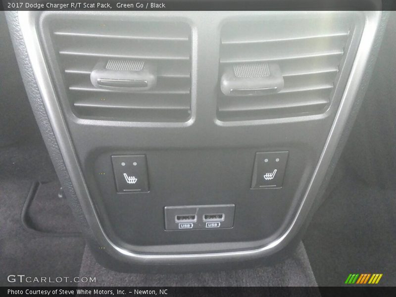Green Go / Black 2017 Dodge Charger R/T Scat Pack