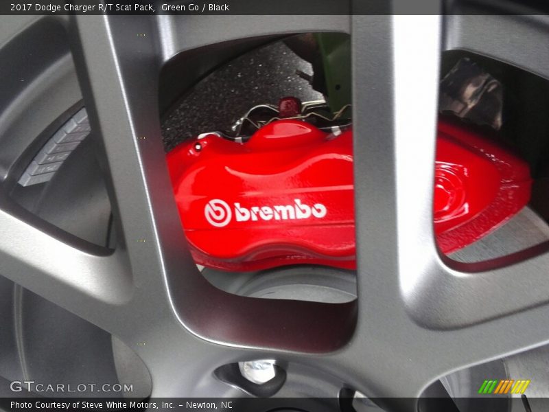 Green Go / Black 2017 Dodge Charger R/T Scat Pack