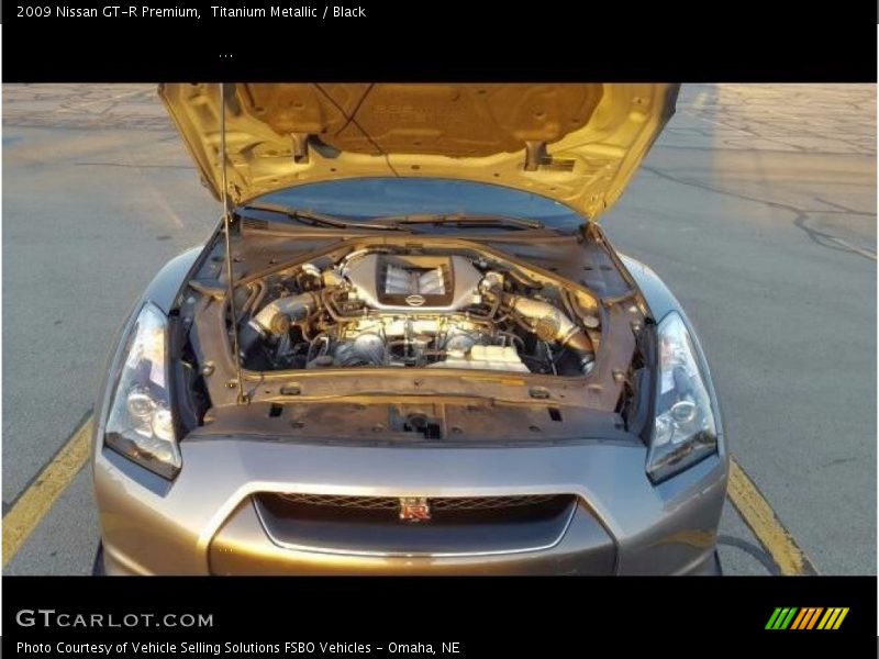 Titanium Metallic / Black 2009 Nissan GT-R Premium