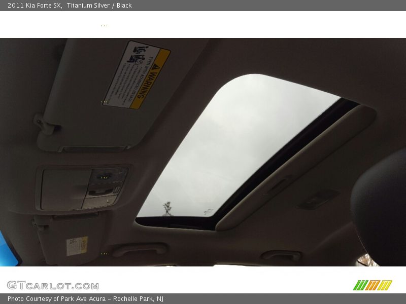 Titanium Silver / Black 2011 Kia Forte SX
