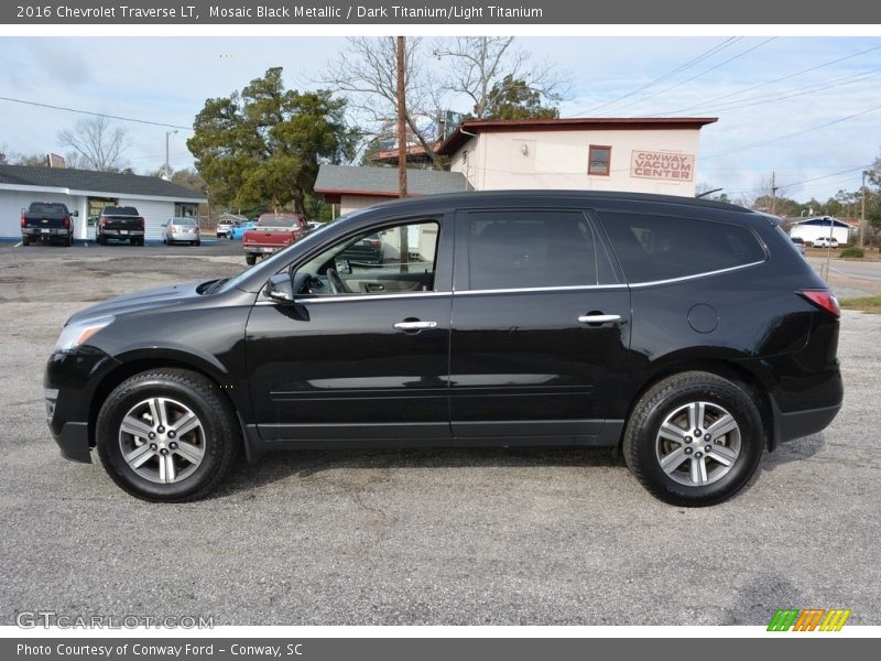Mosaic Black Metallic / Dark Titanium/Light Titanium 2016 Chevrolet Traverse LT