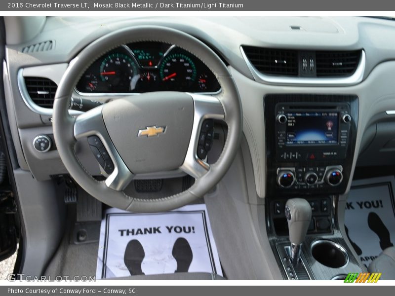 Mosaic Black Metallic / Dark Titanium/Light Titanium 2016 Chevrolet Traverse LT