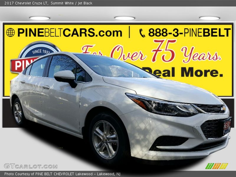 Summit White / Jet Black 2017 Chevrolet Cruze LT