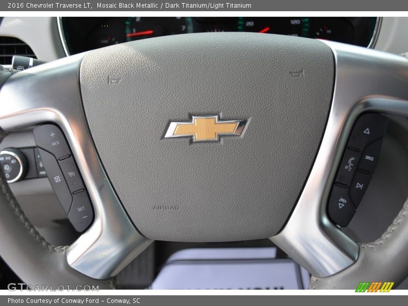 Mosaic Black Metallic / Dark Titanium/Light Titanium 2016 Chevrolet Traverse LT