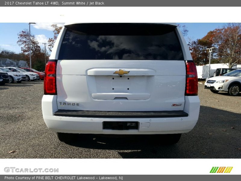 Summit White / Jet Black 2017 Chevrolet Tahoe LT 4WD