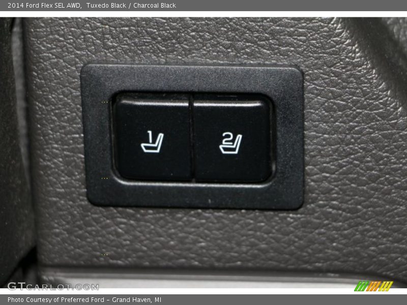 Tuxedo Black / Charcoal Black 2014 Ford Flex SEL AWD