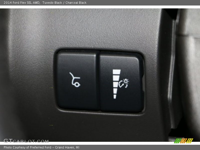 Tuxedo Black / Charcoal Black 2014 Ford Flex SEL AWD
