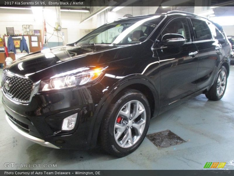 Ebony Black / Merlot 2017 Kia Sorento SX V6