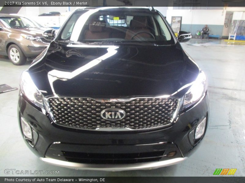 Ebony Black / Merlot 2017 Kia Sorento SX V6