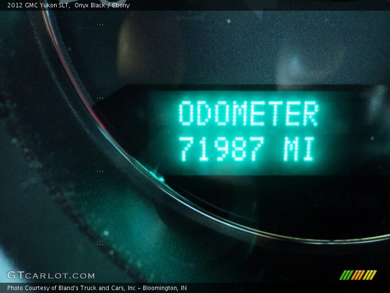 Onyx Black / Ebony 2012 GMC Yukon SLT