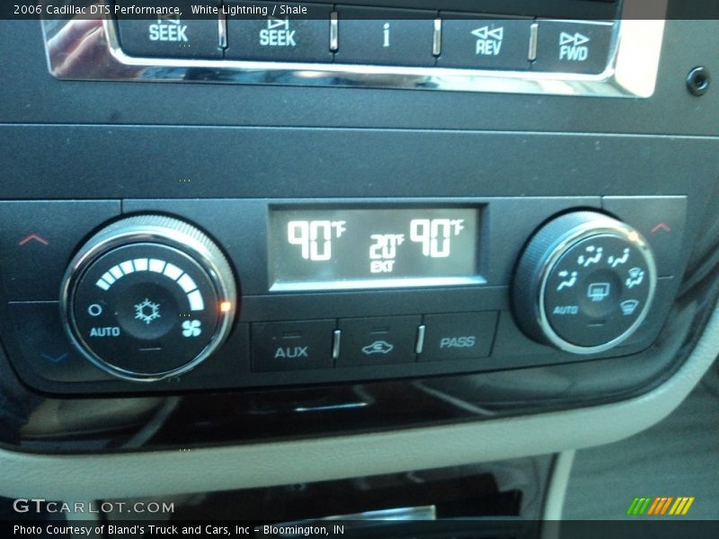 White Lightning / Shale 2006 Cadillac DTS Performance