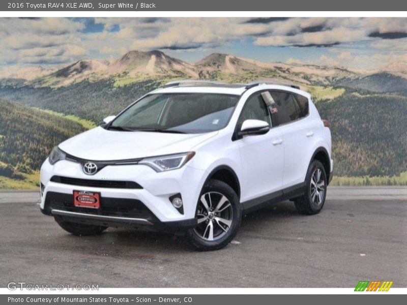 Super White / Black 2016 Toyota RAV4 XLE AWD