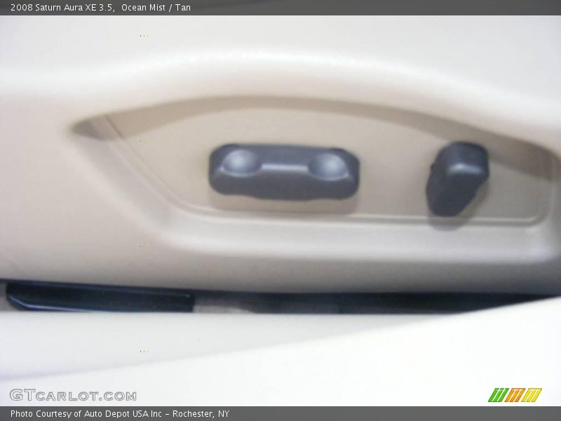 Ocean Mist / Tan 2008 Saturn Aura XE 3.5