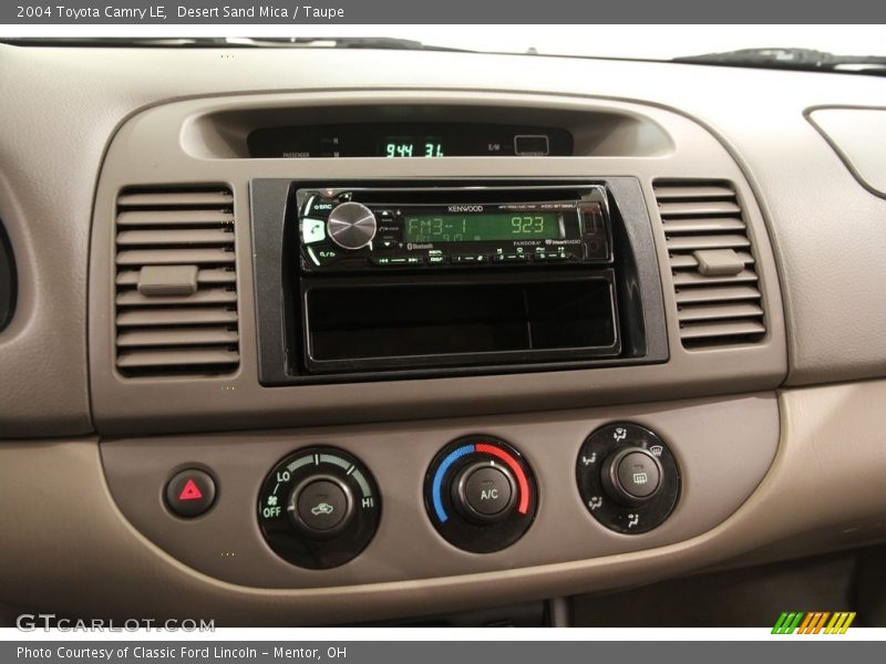 Desert Sand Mica / Taupe 2004 Toyota Camry LE