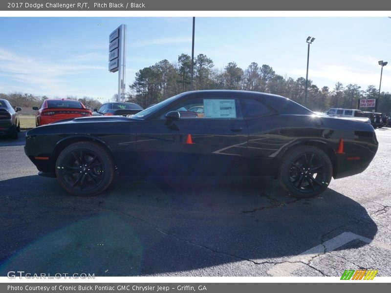 Pitch Black / Black 2017 Dodge Challenger R/T