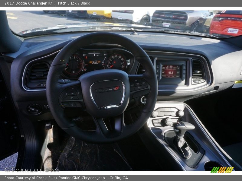 Pitch Black / Black 2017 Dodge Challenger R/T