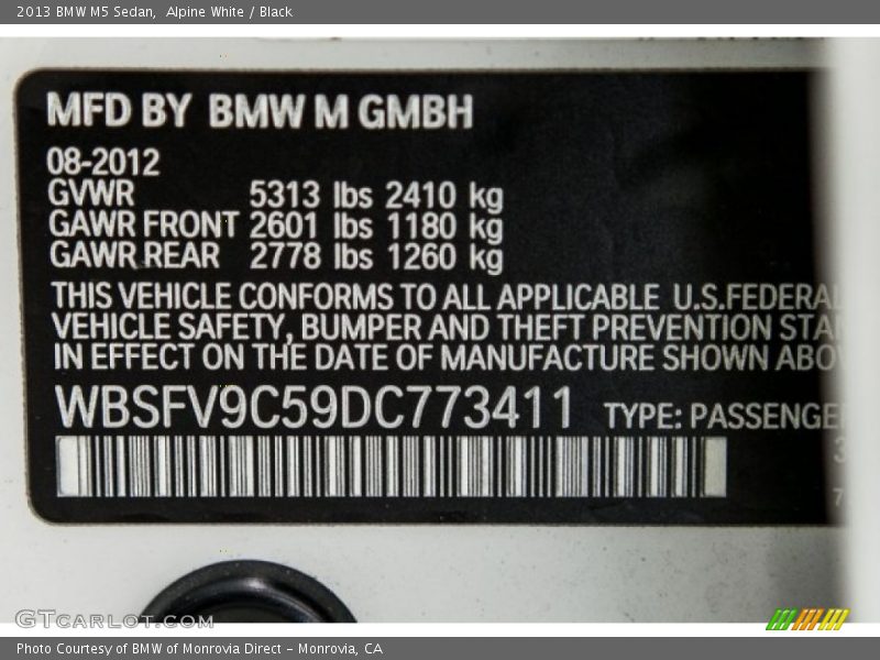 Alpine White / Black 2013 BMW M5 Sedan