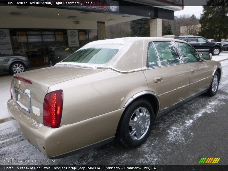 Light Cashmere / Shale 2005 Cadillac DeVille Sedan