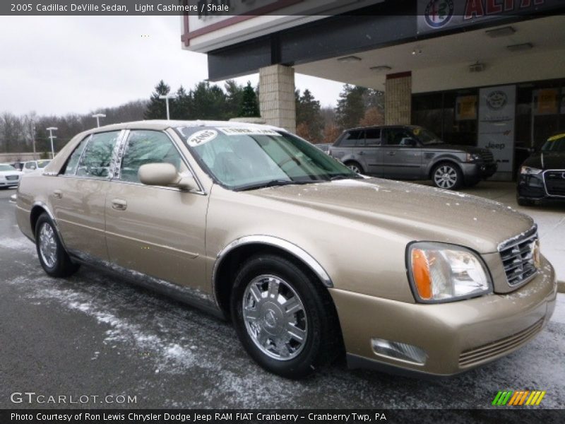 Light Cashmere / Shale 2005 Cadillac DeVille Sedan