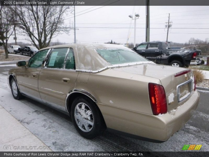 Light Cashmere / Shale 2005 Cadillac DeVille Sedan