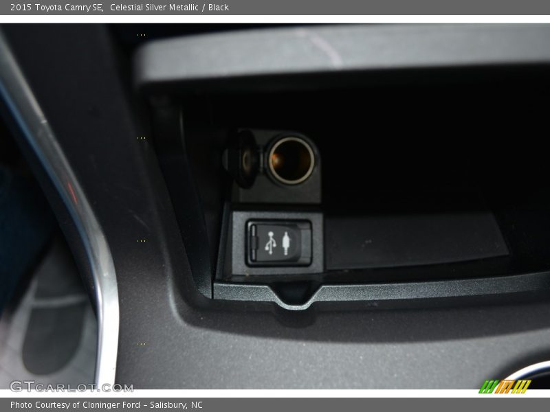 Celestial Silver Metallic / Black 2015 Toyota Camry SE