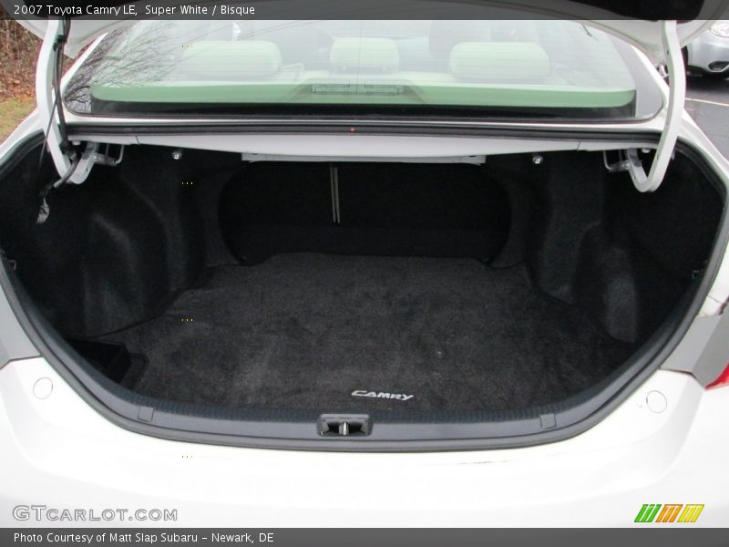 Super White / Bisque 2007 Toyota Camry LE