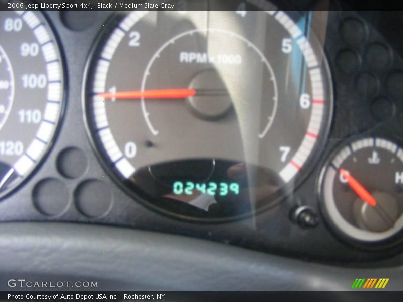 Black / Medium Slate Gray 2006 Jeep Liberty Sport 4x4