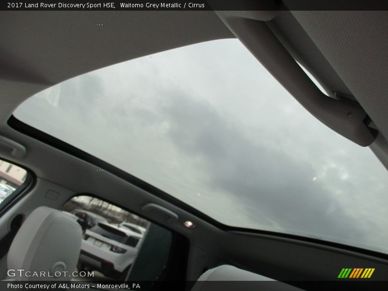 Waitomo Grey Metallic / Cirrus 2017 Land Rover Discovery Sport HSE