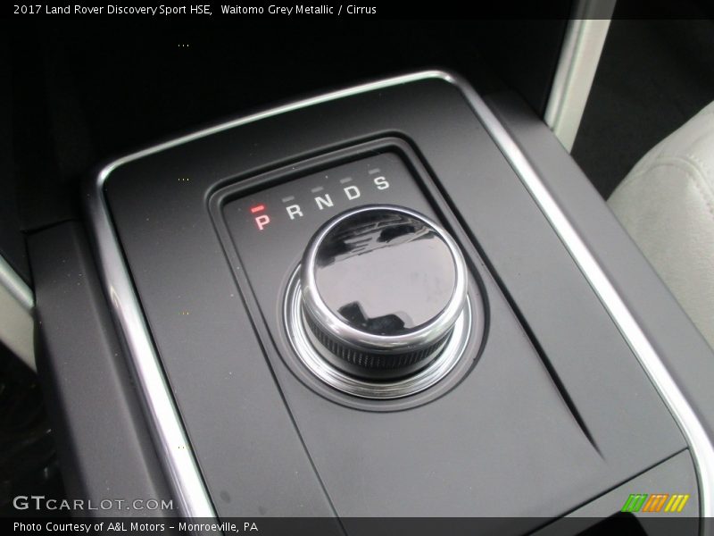 Waitomo Grey Metallic / Cirrus 2017 Land Rover Discovery Sport HSE