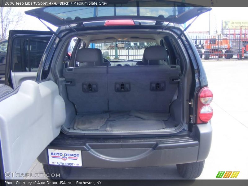 Black / Medium Slate Gray 2006 Jeep Liberty Sport 4x4