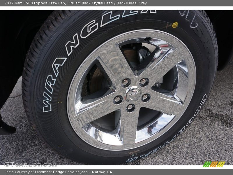 Brilliant Black Crystal Pearl / Black/Diesel Gray 2017 Ram 1500 Express Crew Cab