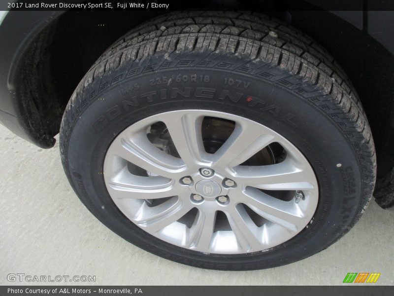 Fuji White / Ebony 2017 Land Rover Discovery Sport SE