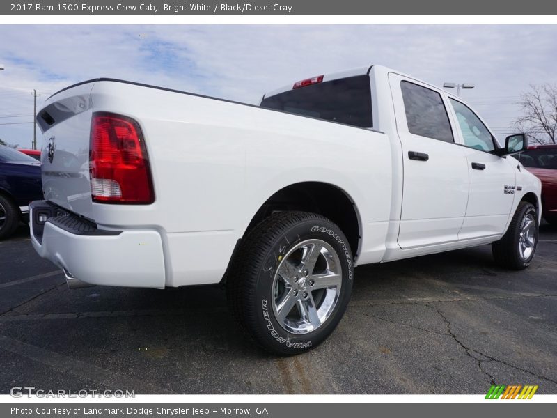 Bright White / Black/Diesel Gray 2017 Ram 1500 Express Crew Cab