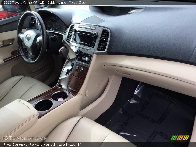 Golden Umber Mica / Gray 2010 Toyota Venza V6 AWD