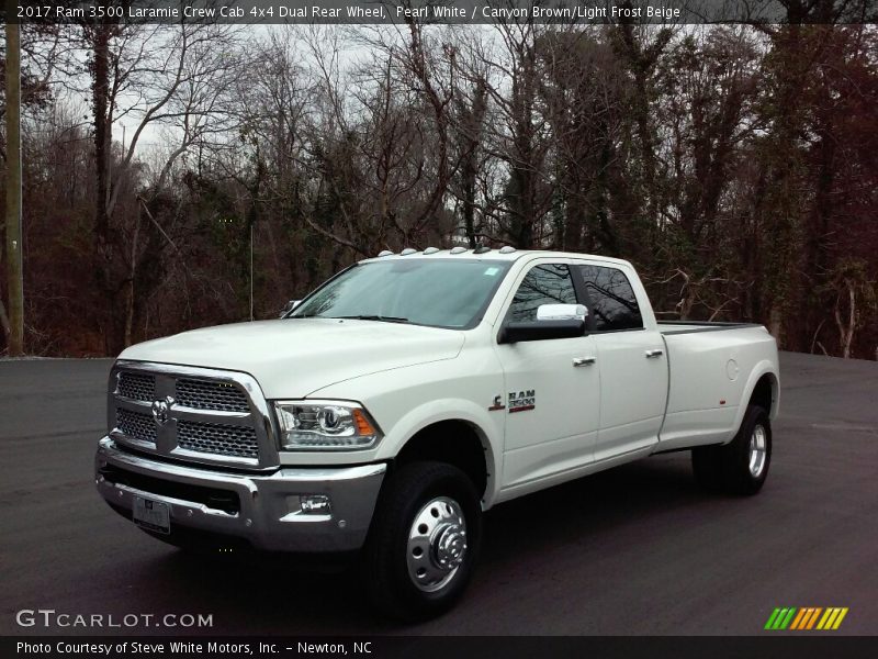Front 3/4 View of 2017 3500 Laramie Crew Cab 4x4 Dual Rear Wheel