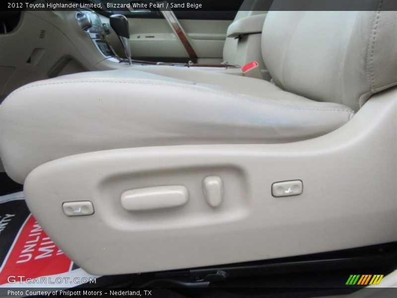 Blizzard White Pearl / Sand Beige 2012 Toyota Highlander Limited