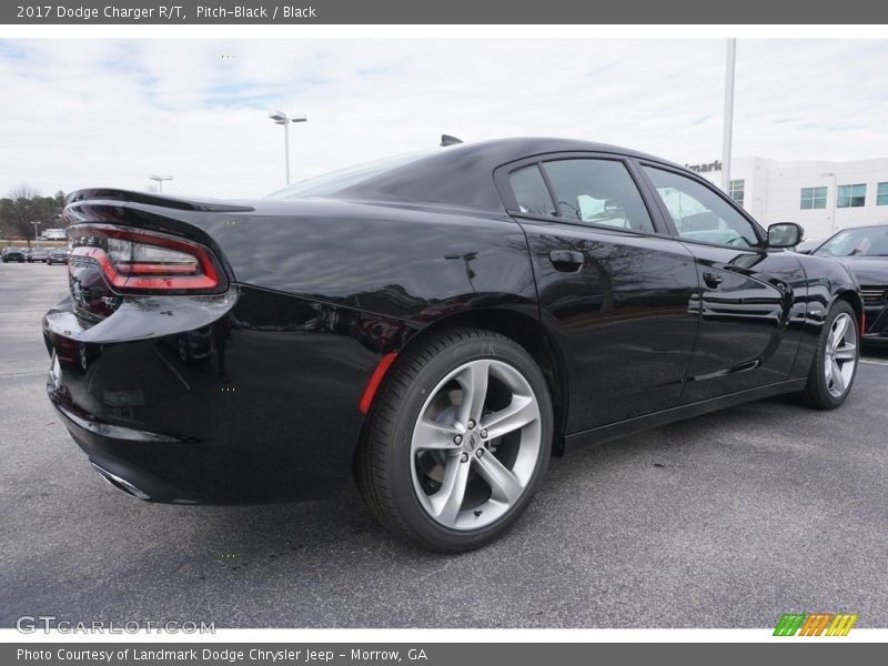 Pitch-Black / Black 2017 Dodge Charger R/T