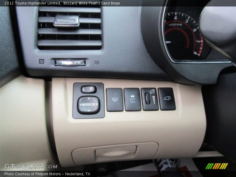 Blizzard White Pearl / Sand Beige 2012 Toyota Highlander Limited