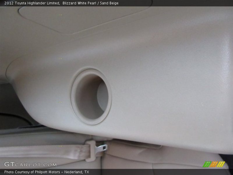 Blizzard White Pearl / Sand Beige 2012 Toyota Highlander Limited