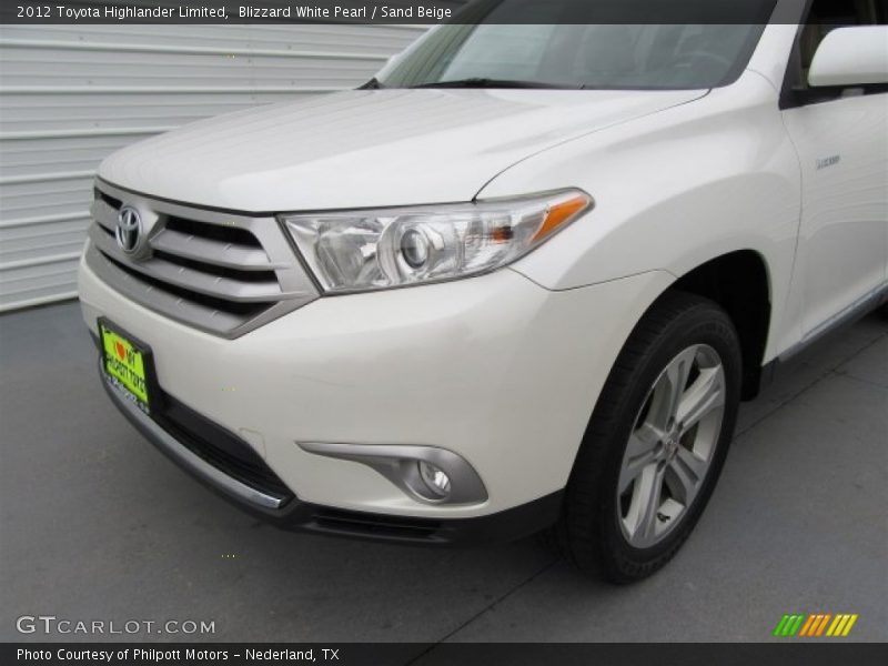 Blizzard White Pearl / Sand Beige 2012 Toyota Highlander Limited