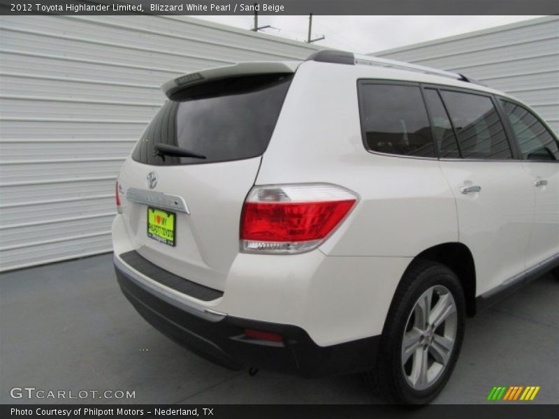 Blizzard White Pearl / Sand Beige 2012 Toyota Highlander Limited