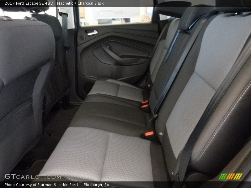 Magnetic / Charcoal Black 2017 Ford Escape SE 4WD