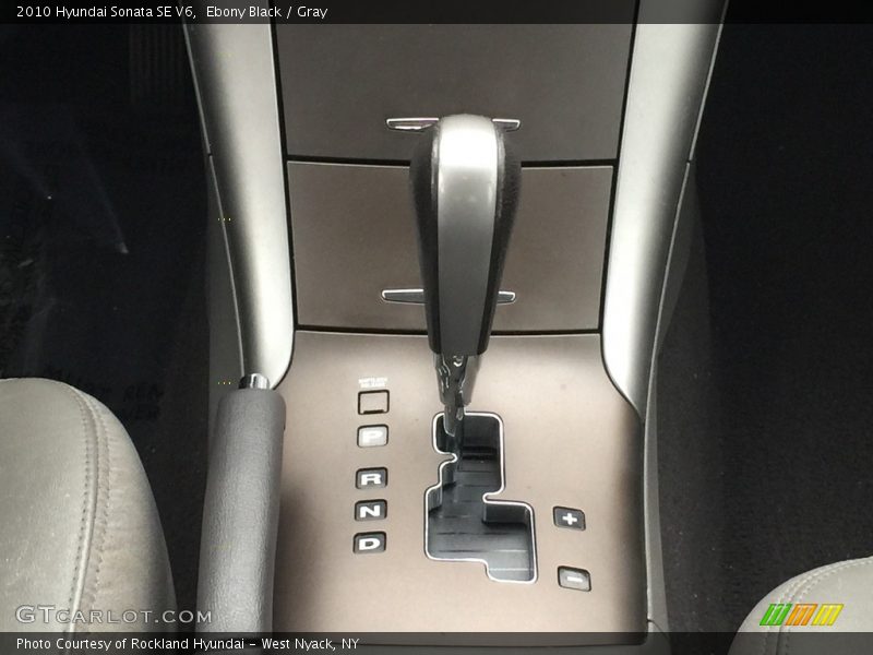 Ebony Black / Gray 2010 Hyundai Sonata SE V6