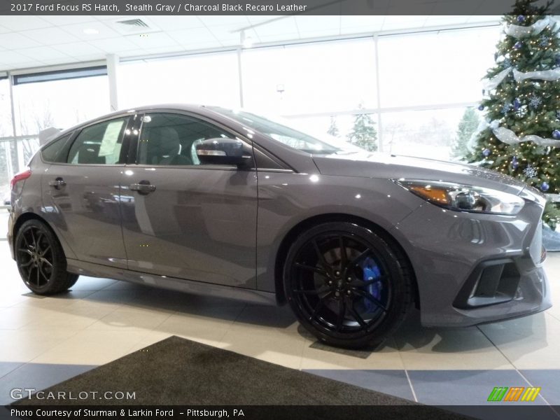 Front 3/4 View of 2017 Focus RS Hatch