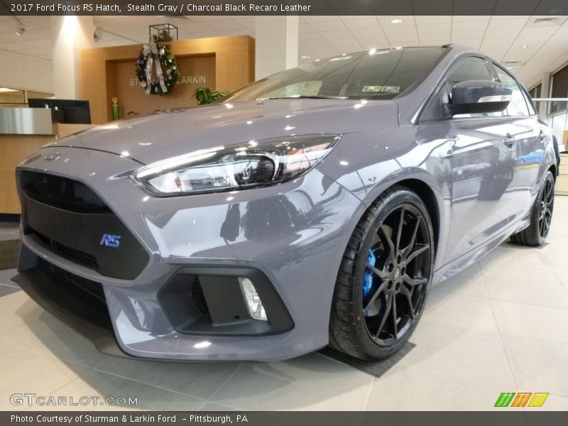 Front 3/4 View of 2017 Focus RS Hatch